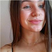 Estudiante de 18 años con experiencia dando clases de apoyo.